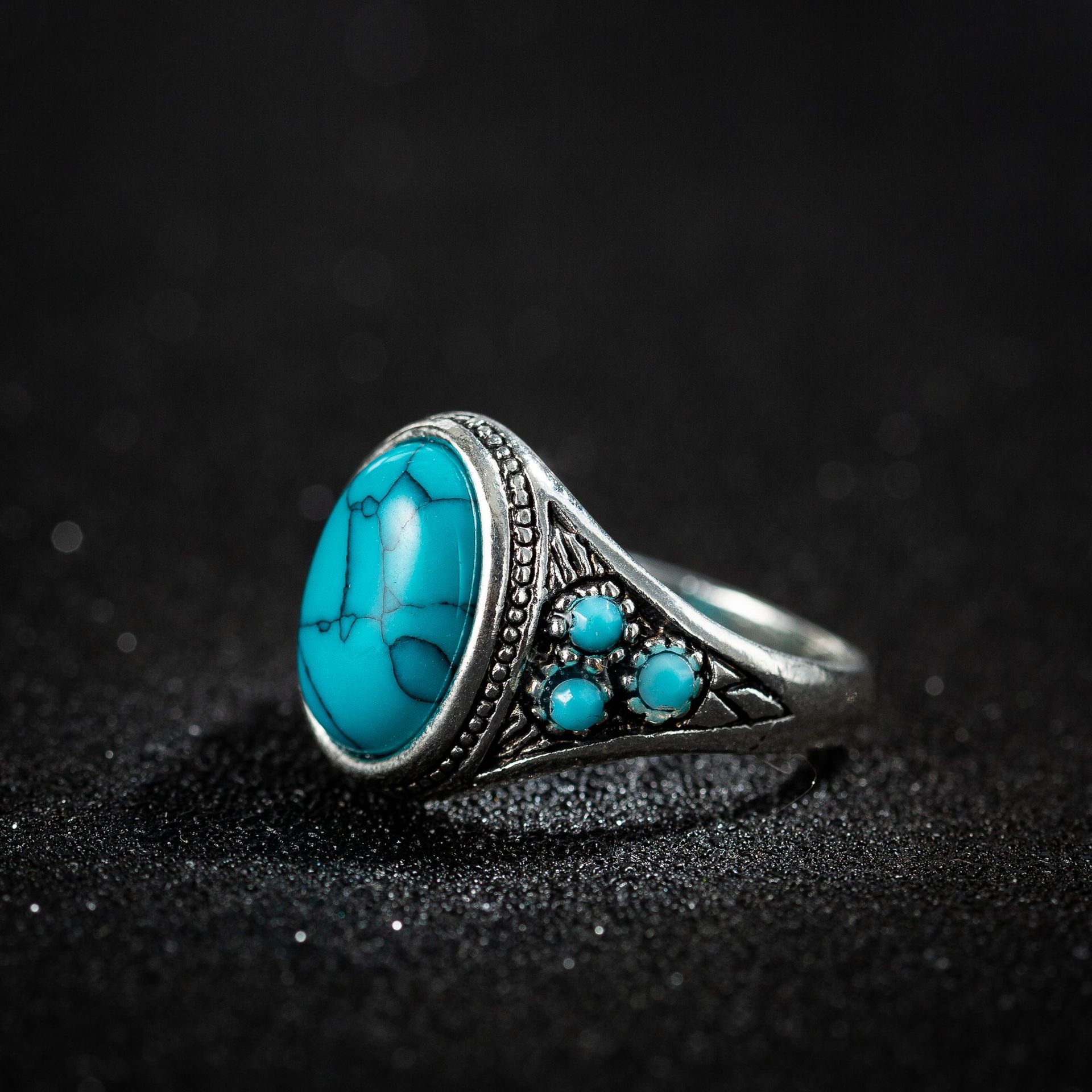 Wisherryy Vintage Turquoise Ring